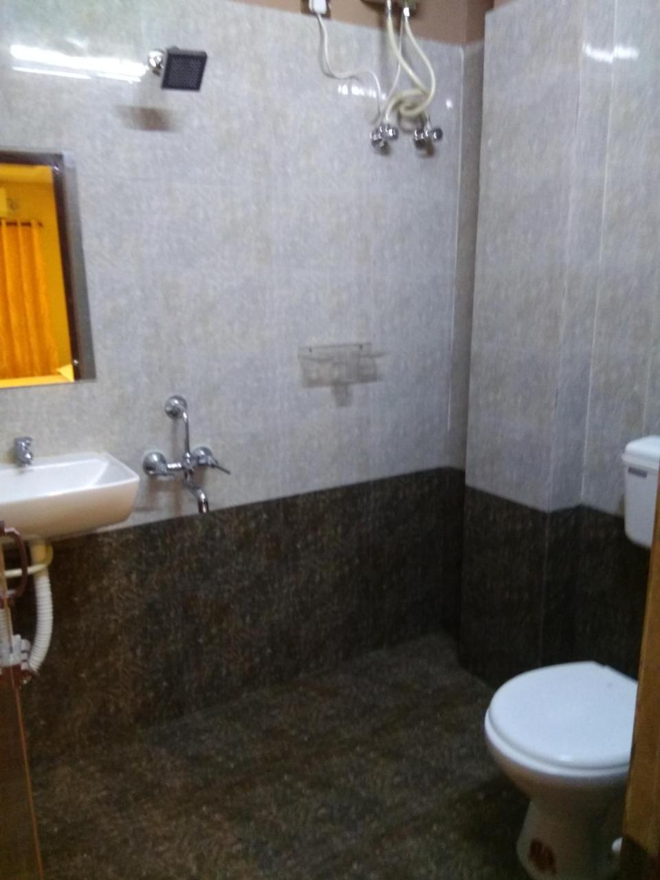 Aashiaanaa Residency Inn Port Blair Buitenkant foto